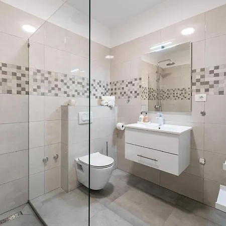 Gorgeous In סטאריגרד-פקלניצה