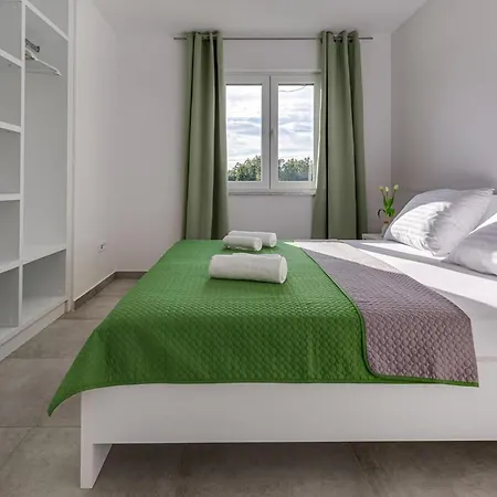 アパート Gorgeous In *