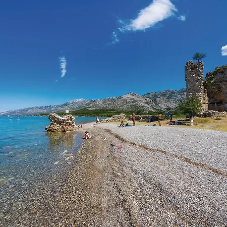 Gorgeous In דירה